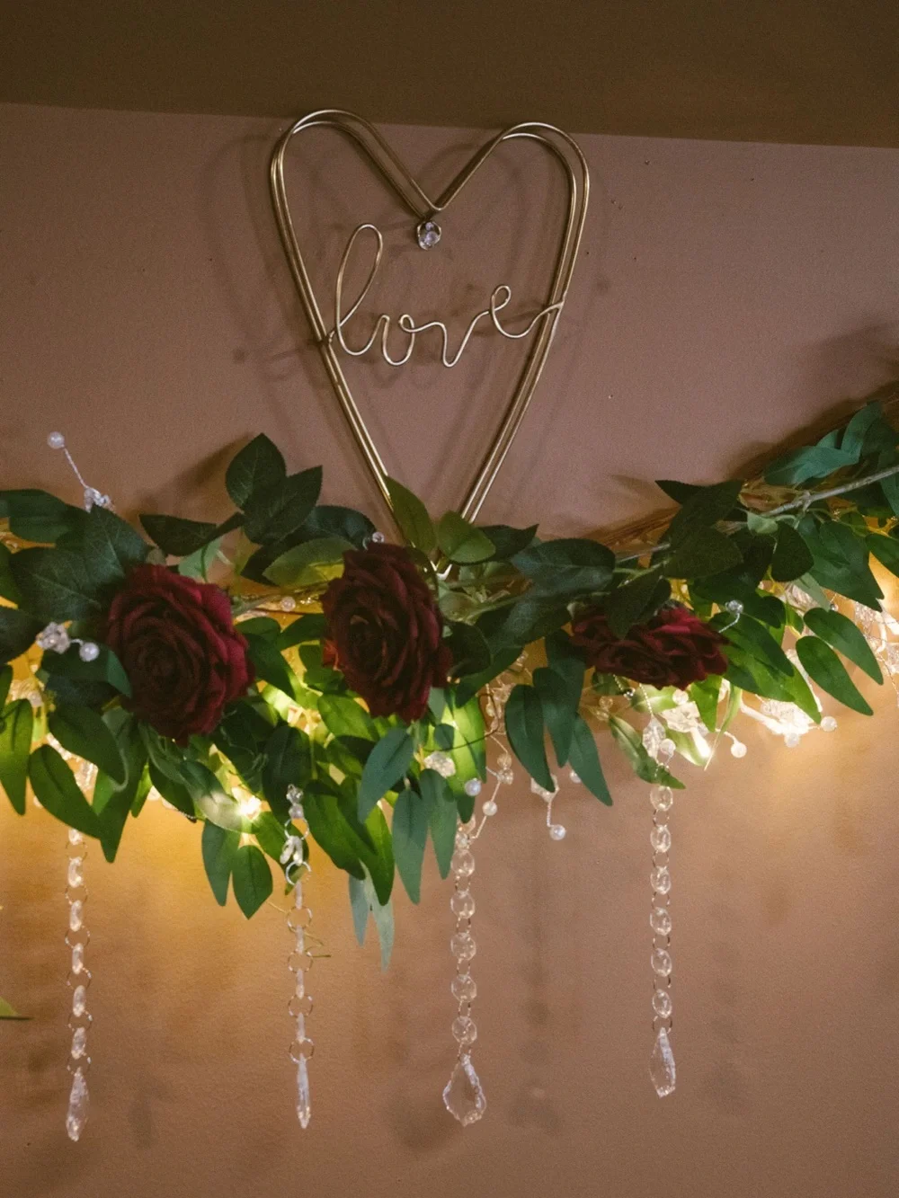 Wire 'Love' Heart Wall Hanging - Gold